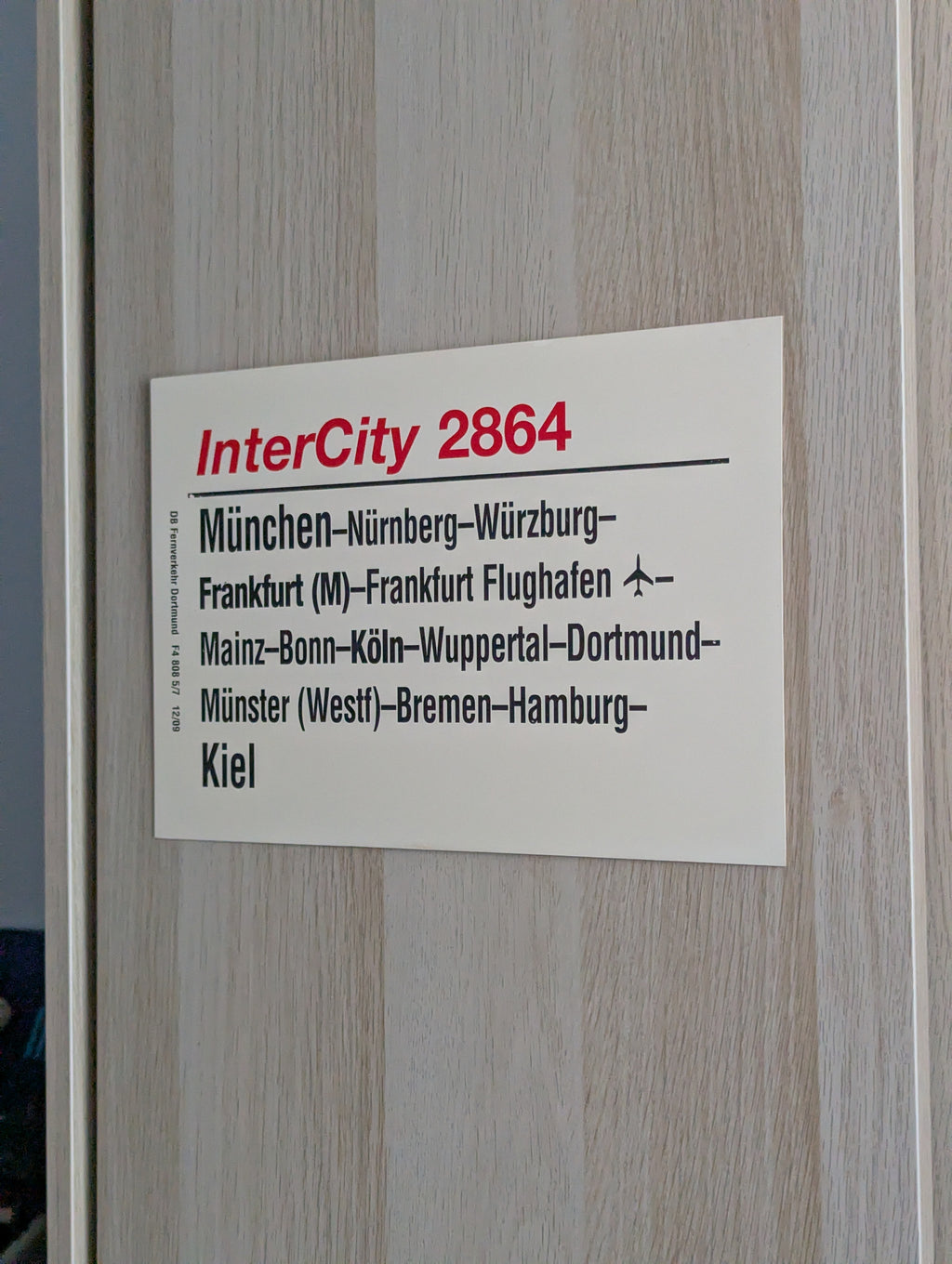 Originales Zuglaufschild "IC 2864"