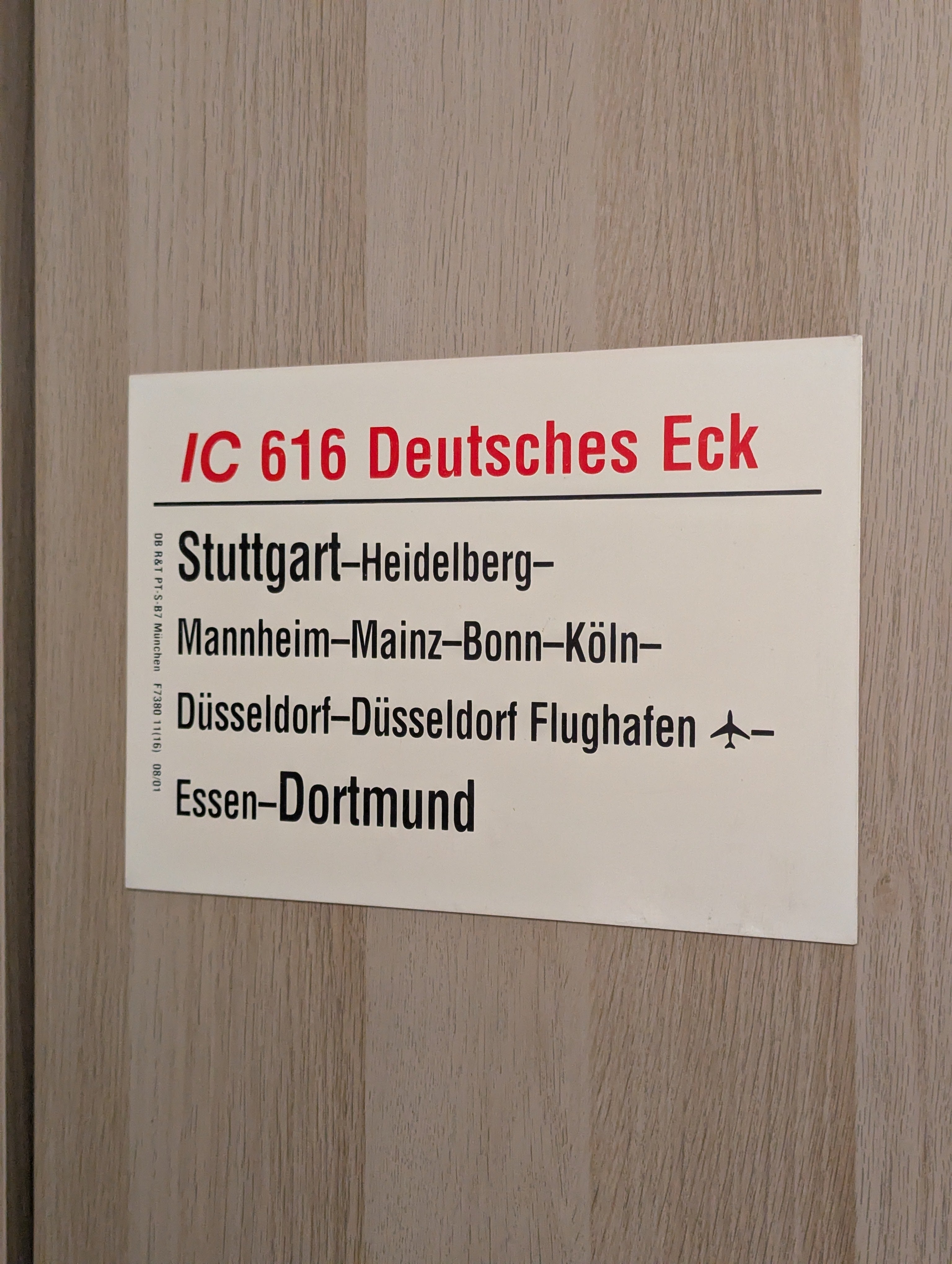 Originales Zuglaufschild "IC 2616 Deutsches Eck"